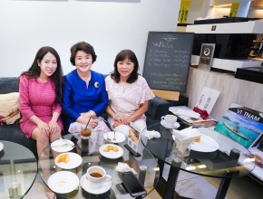 First Lady of Republic of Korea Kim Jung-Sook visited Tanmy Design on March 23, 2018